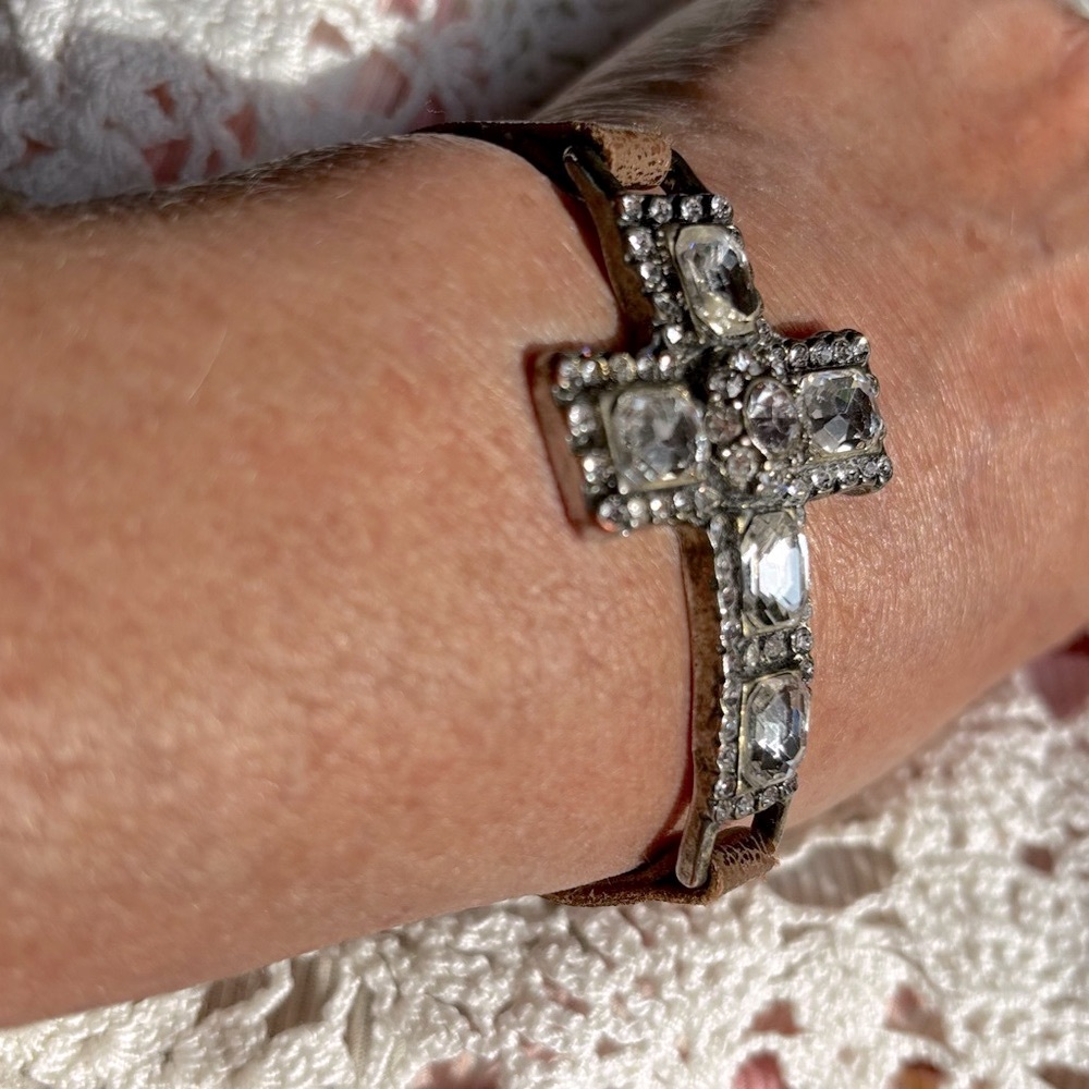 Silver Rhinestone Cross Bracelet - Picture 5 of 13